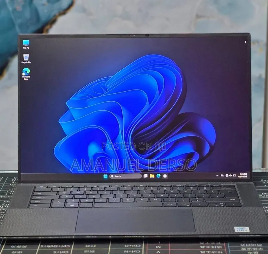 New Laptop Dell XPS 15 16GB Intel Core i7 SSD 512GB