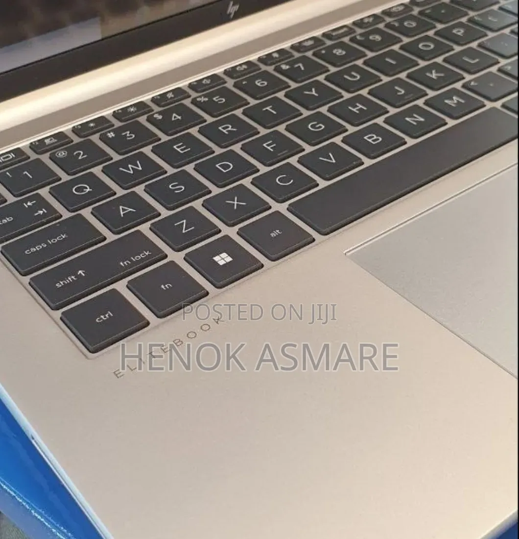 New Laptop HP EliteBook 840 G10 16GB Intel Core i7 SSD 512GB