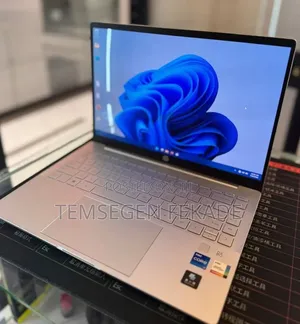 New Laptop HP Pavilion 14 16GB Intel Core i7 SSD 1T