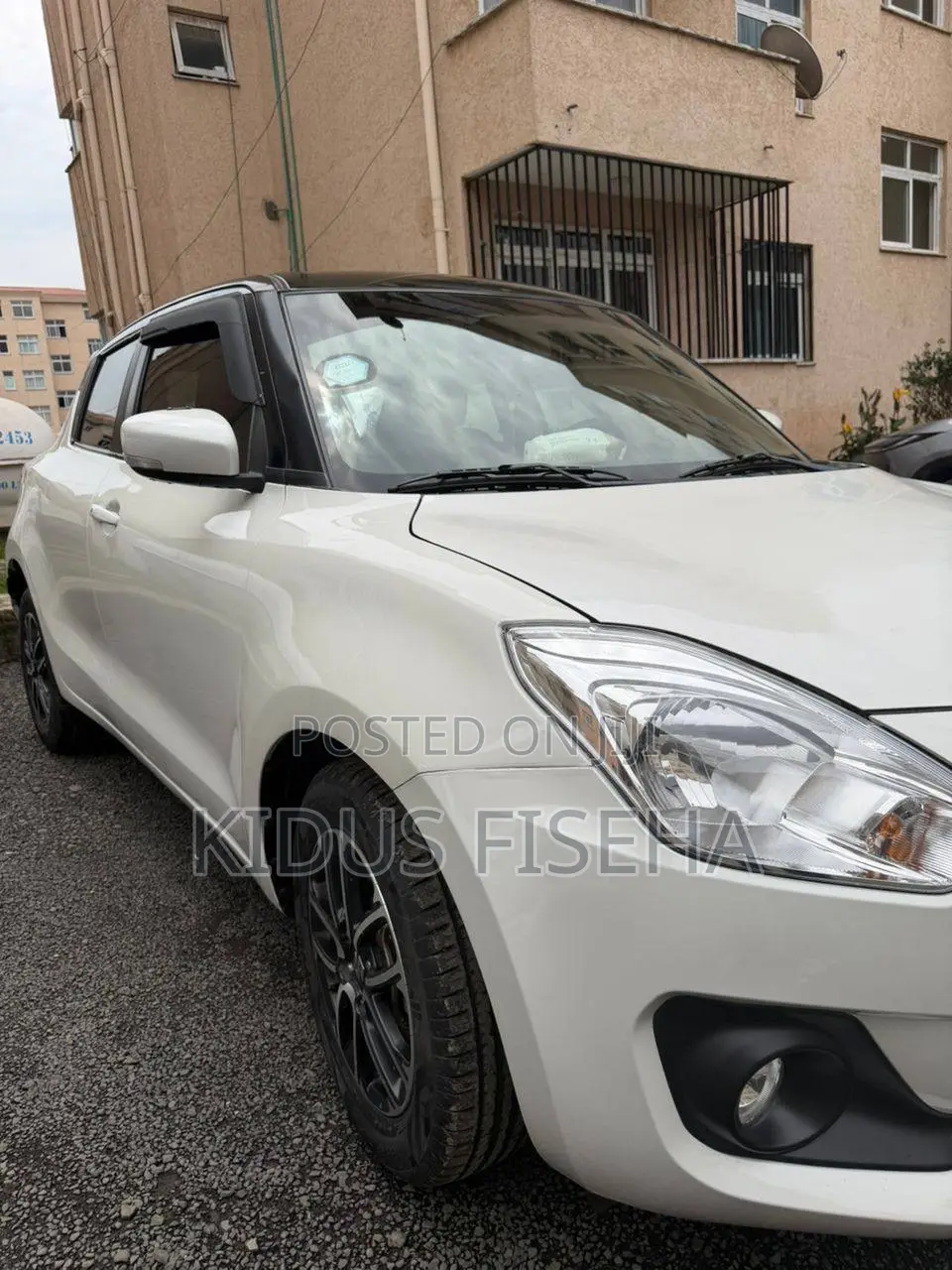 Suzuki Swift 2022 White