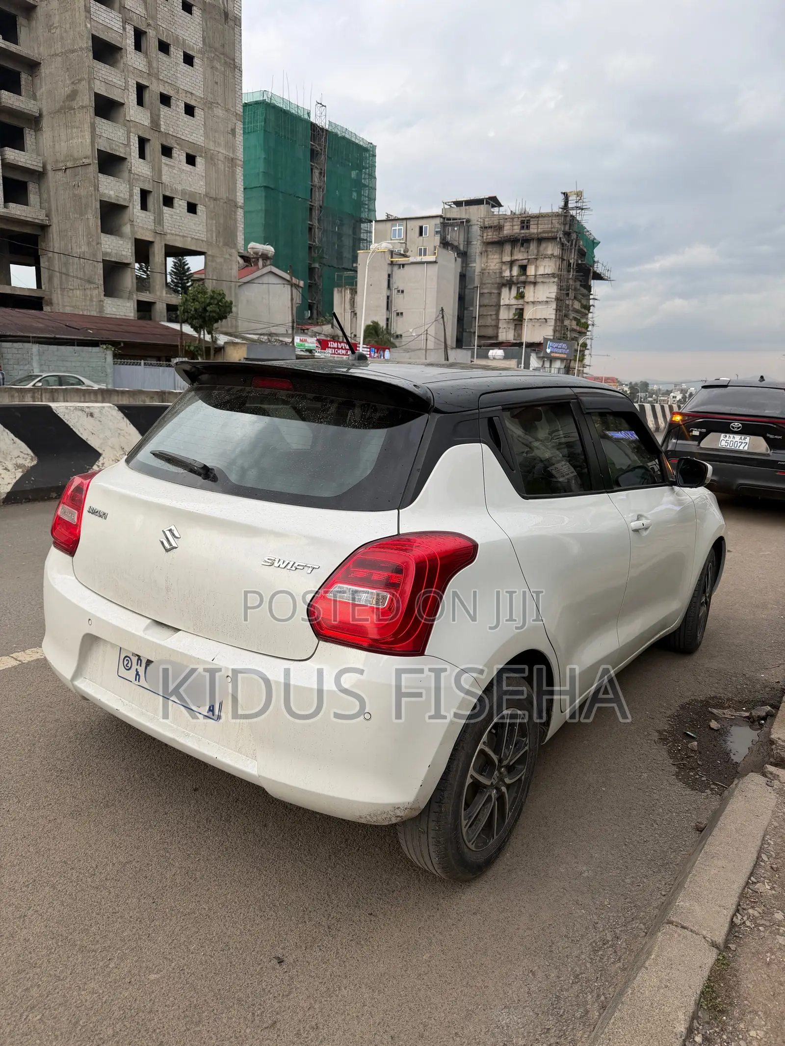 Suzuki Swift 2022 White