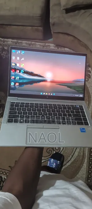 New Laptop HP EliteBook 840 8GB Intel Core i5 SSD 512GB