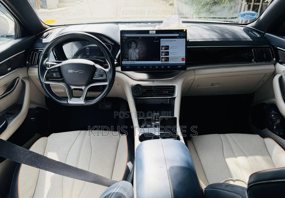 BYD Song Plus 1.5 CVT Hybrid AWD 2024 Gray
