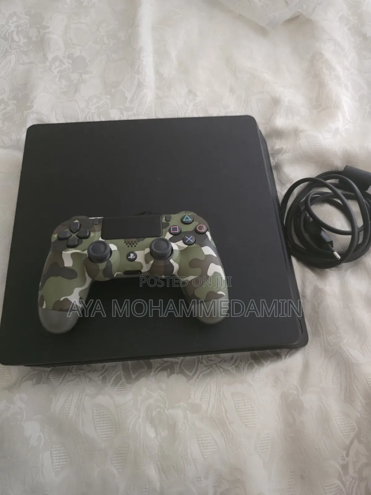 Play Station 4 Slim