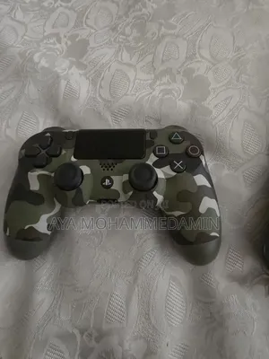 Play Station 4 Slim