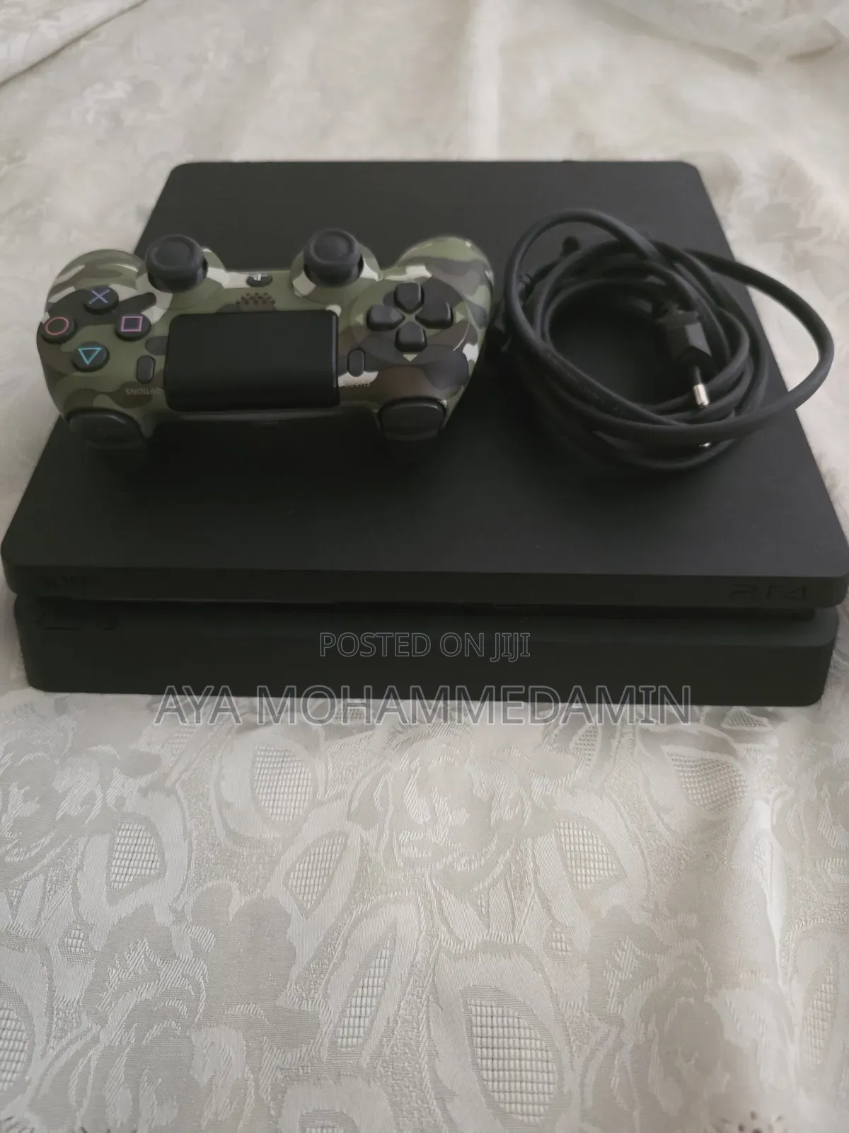 Play Station 4 Slim