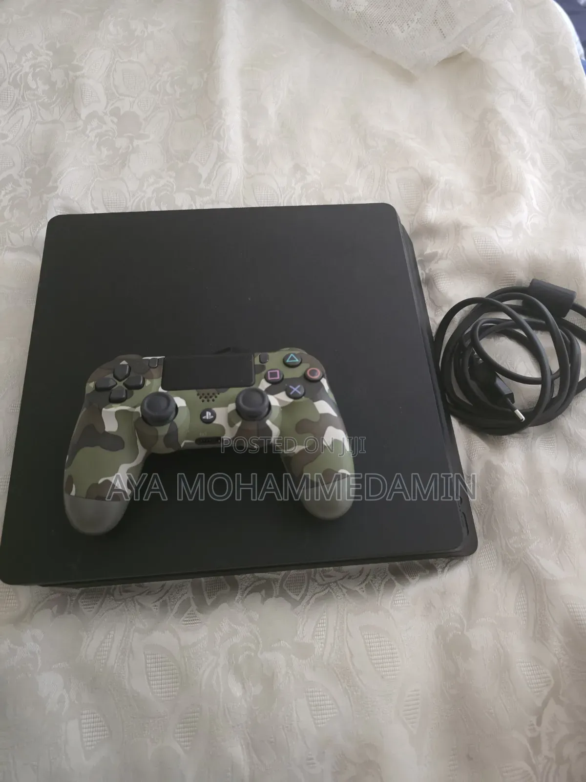 Play Station 4 Slim