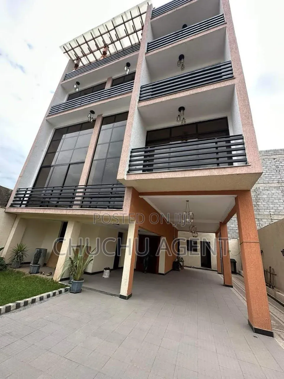 4bdrm House in Bole for rent