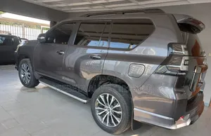 Toyota Land Cruiser 2022 Gray