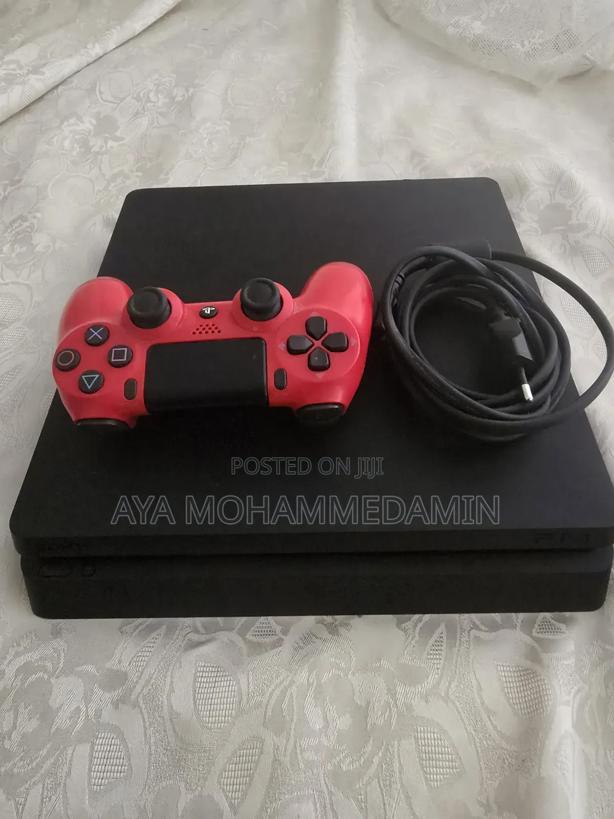 Playsation 4 Slim 12:50 Version