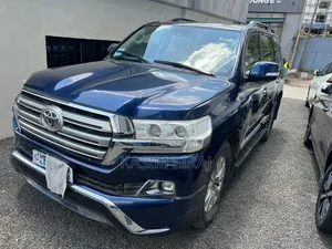 Toyota Land Cruiser 2017 Blue
