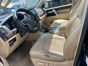 Toyota Land Cruiser 2017 Blue