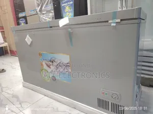 560-Litre Everest Chest Freezer