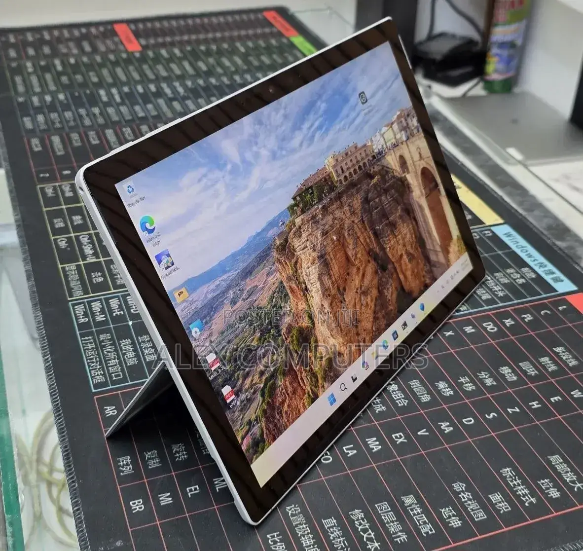 New Laptop Microsoft Surface Pro 7 16GB Intel Core i7 SSD 512GB