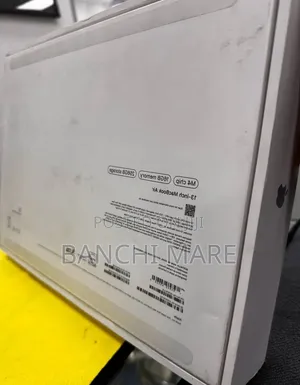New Laptop Apple MacBook Air 2025 M4 16GB Apple M4 SSD 256GB