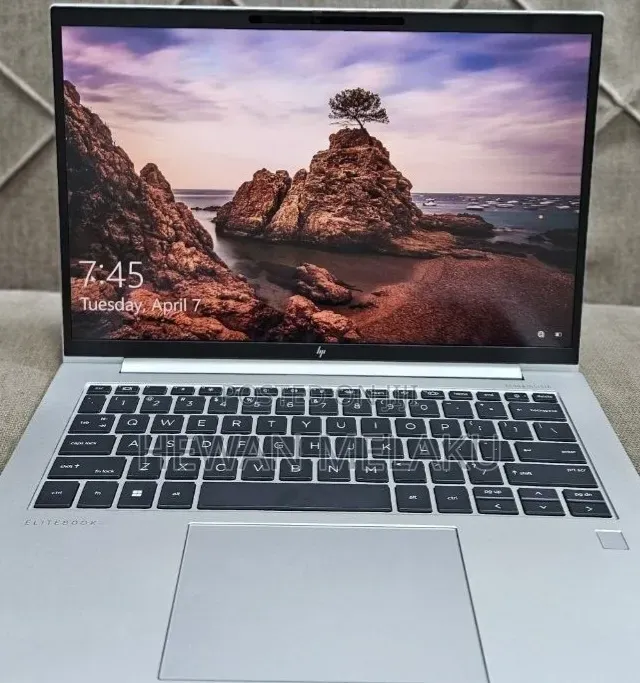 New Laptop HP EliteBook 840 G10 16GB Intel Core i7 SSD 512GB