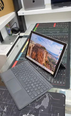New Laptop Microsoft Surface Pro 7 16GB Intel Core i7 SSD 512GB