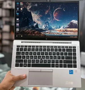 New Laptop HP EliteBook 830 G8 16GB Intel Core i5 SSD 512GB
