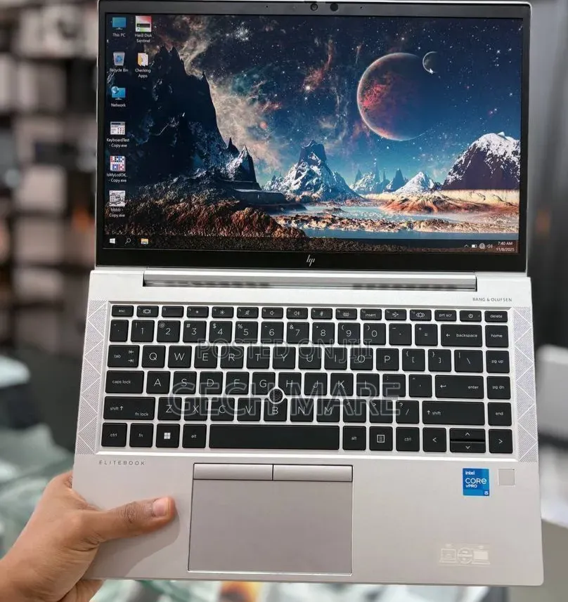 New Laptop HP EliteBook 830 G8 16GB Intel Core i5 SSD 512GB