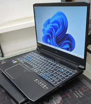 New Laptop Acer Predator Helios 300 16GB Intel Core i9 SSD 512GB