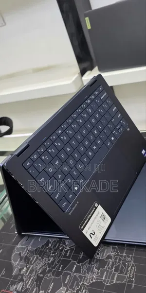 New Laptop HP OmniBook 5 14" 16GB Intel Core Ultra 7 SSD 1T