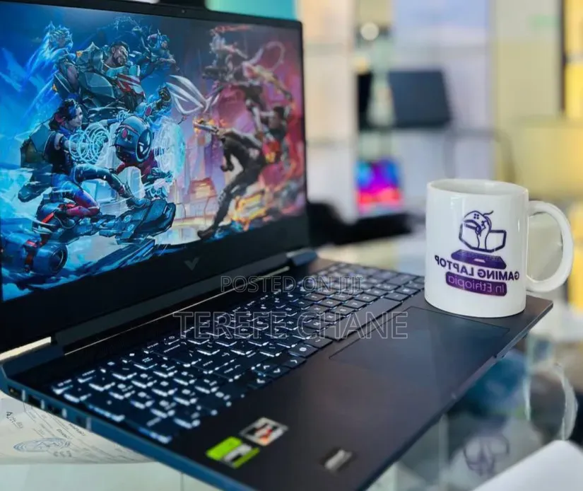New Laptop HP Victus 15 16GB AMD Ryzen 7 SSD 512GB