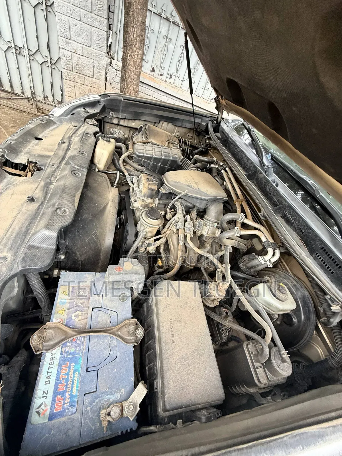 Toyota Land Cruiser 2010 Gold
