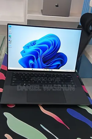 New Laptop Dell XPS 15 16GB Intel Core i7 SSD 512GB