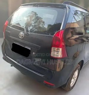 Toyota Avanza 2013 Black