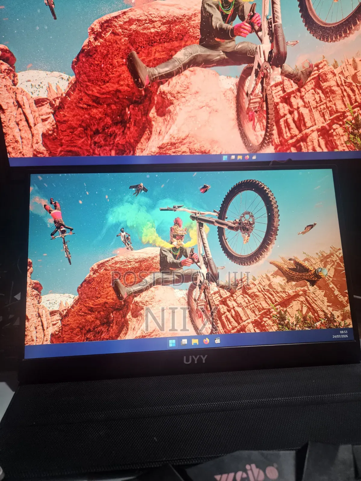 Uyy 15.6 Inch Portable Monitor