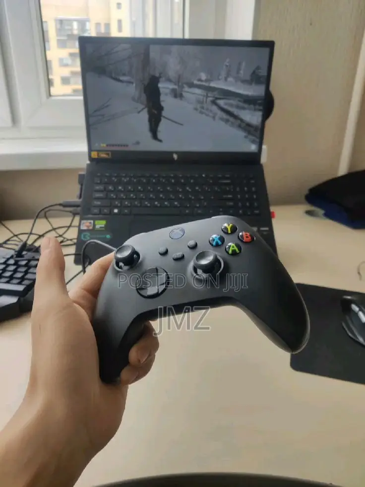Used Xbox Series S Controlers