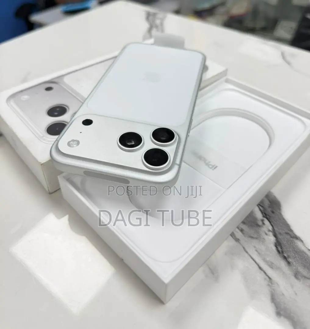 New Apple iPhone 17 Pro Max 256 GB Silver