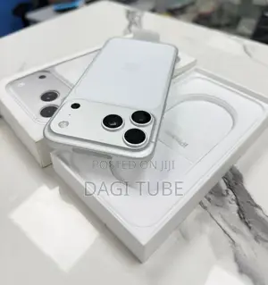 New Apple iPhone 17 Pro Max 256 GB Silver