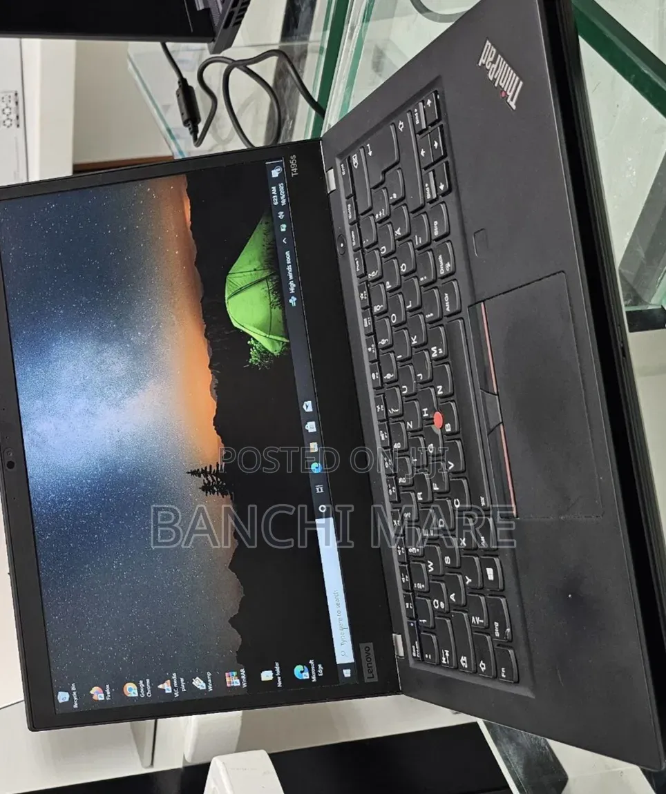 New Laptop Lenovo ThinkPad t495s 16GB AMD Ryzen 7 SSD 512GB
