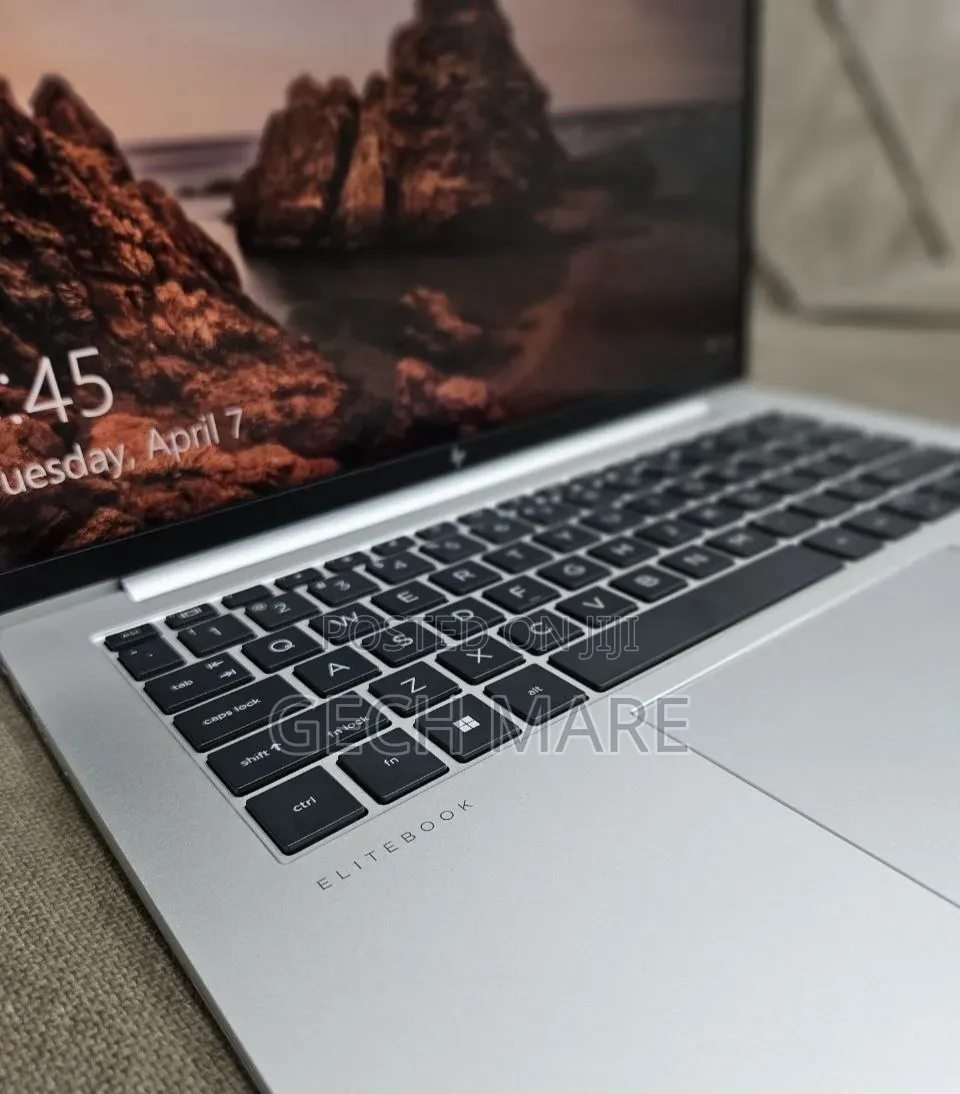 New Laptop HP EliteBook 840 G10 16GB Intel Core i7 SSD 512GB
