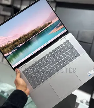 New Laptop Dell Inspiron 16 7620 16GB Intel Core i7 SSD 512GB