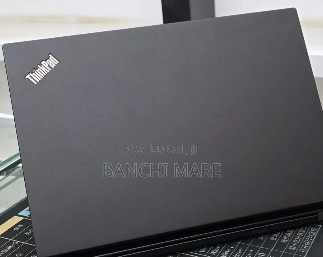 New Laptop Lenovo ThinkPad T14s Gen 2 16GB AMD Ryzen 5 SSD 512GB