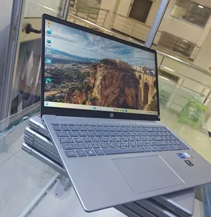 New Laptop HP 16GB Intel Core i5 SSD 1T