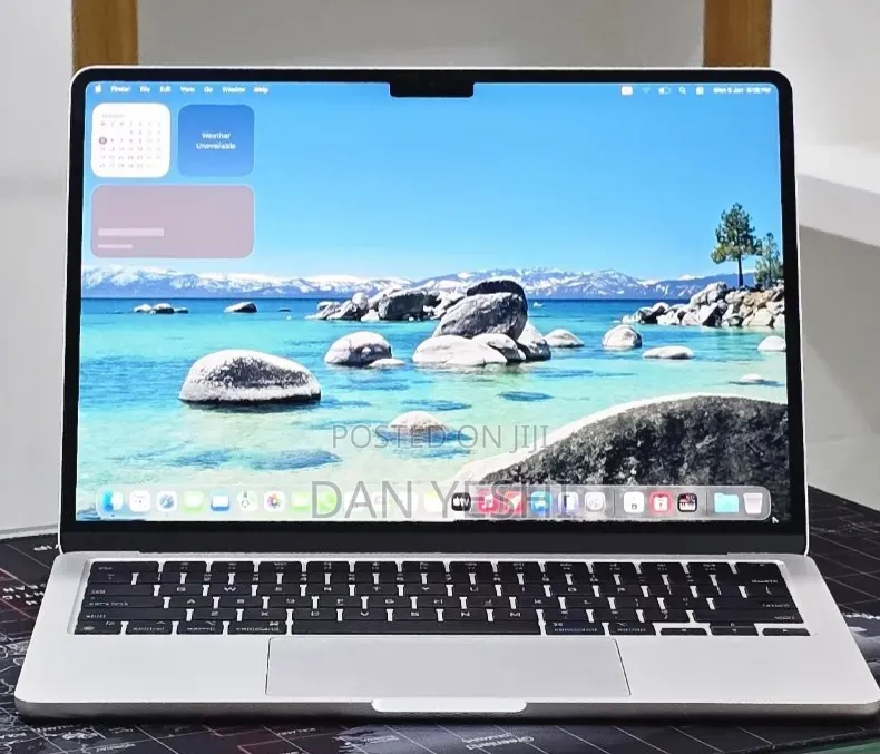 New Laptop Apple MacBook Air 2022 M2 8GB Apple M2 SSD 256GB