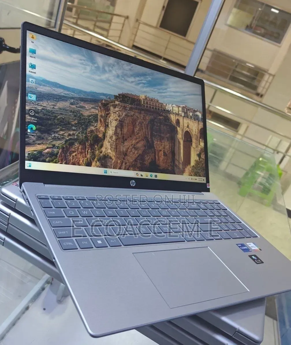 New Laptop HP 16GB Intel Core i5 SSD 1T