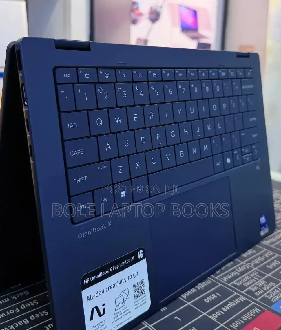 New Laptop HP OmniBook X Flip 14" 16GB Intel Core Ultra 5 SSD 512GB