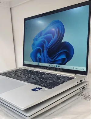 New Laptop HP EliteBook 840 G9 16GB Intel Core i7 SSD 512GB