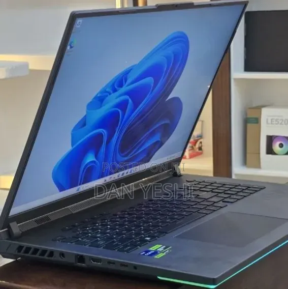 New Laptop Asus ROG Strix G18 40GB Intel Core i9 SSD 1T
