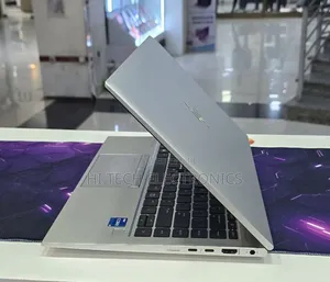 New Laptop HP EliteBook 840 G8 16GB Intel Core i5 SSD 512GB