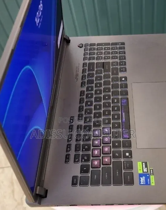 New Laptop Asus ROG Strix SCAR 18 32GB Intel Core Ultra 9 SSD 2T