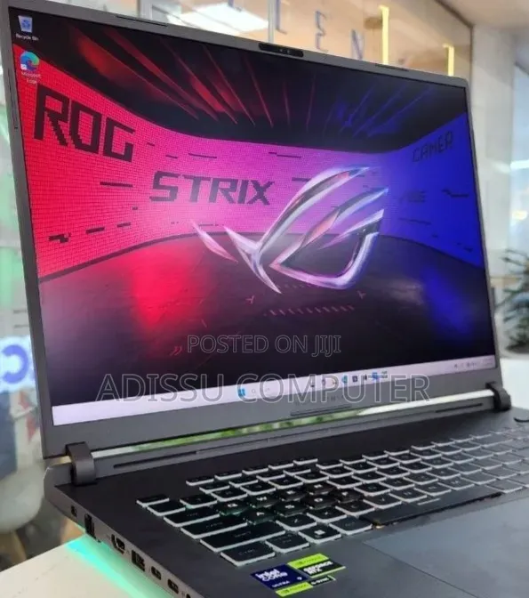 New Laptop Asus ROG Strix SCAR 18 32GB Intel Core Ultra 9 SSD 2T