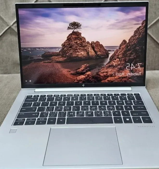 New Laptop HP EliteBook 840 G10 16GB Intel Core i7 SSD 512GB