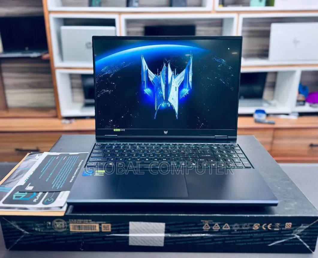 New Laptop Acer Predator Helios 18 PH18-71 16GB Intel Core i9 SSD 1T