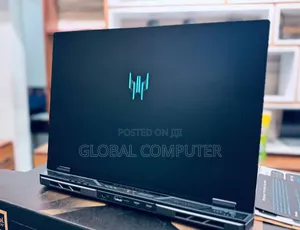 New Laptop Acer Predator Helios 18 PH18-71 16GB Intel Core i9 SSD 1T
