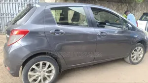 Toyota Yaris 2012